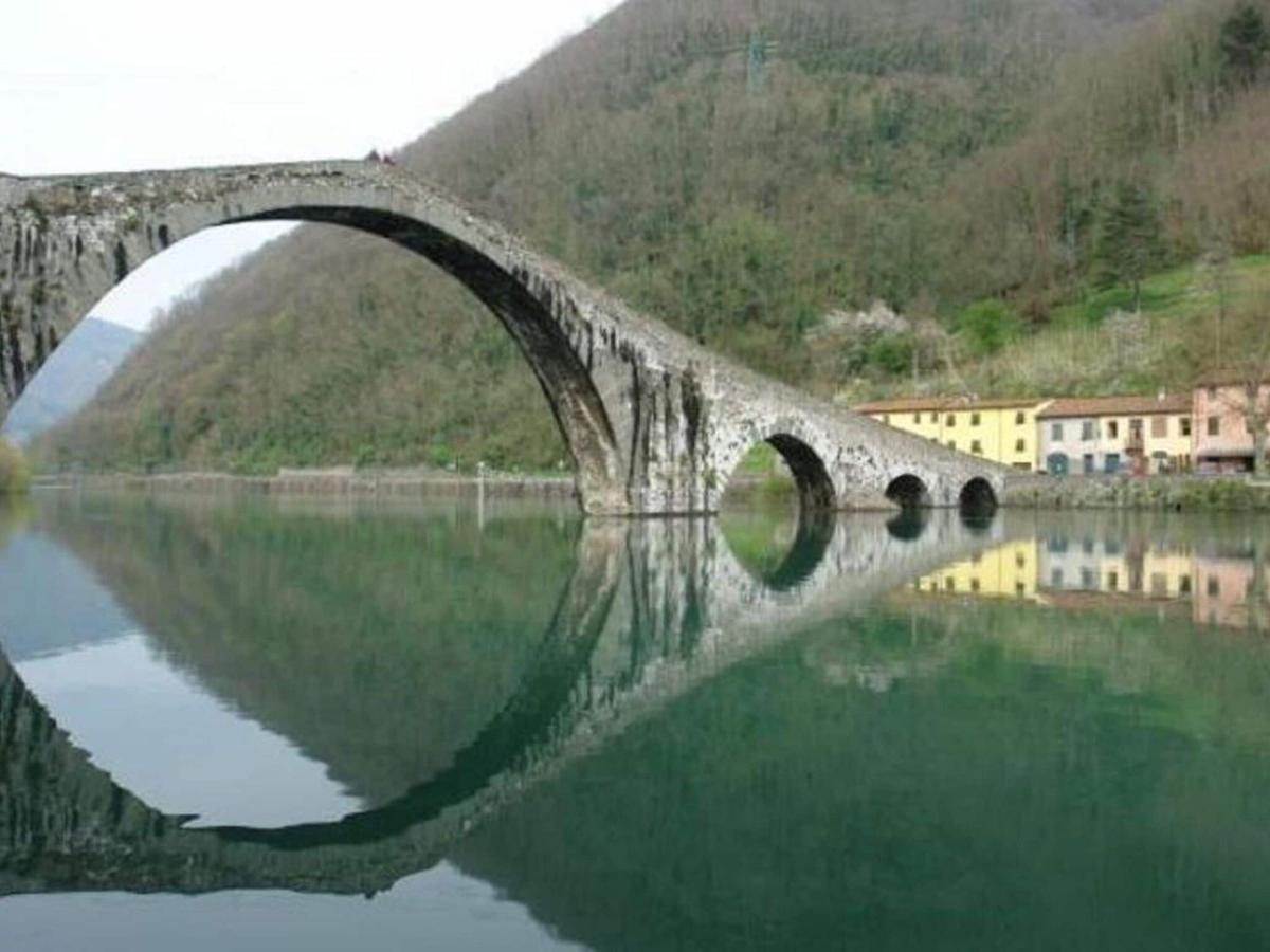 Ancient Farmhouse With Private Heated Hot Tub And Pool Vila Casola in Lunigiana Exterior foto